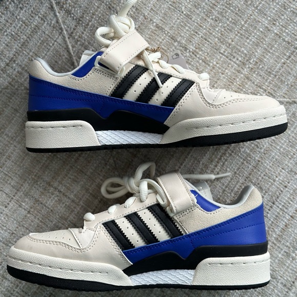 Adidas Women’s Forum Low - Picture 2 of 5